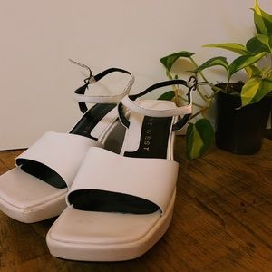 FREE W/ PURCHASE | Nine West Y2K sandal heels